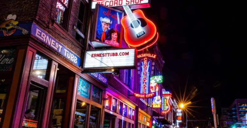 nashville-ghosts-boos-and-booze-haunted-pub-crawl-3