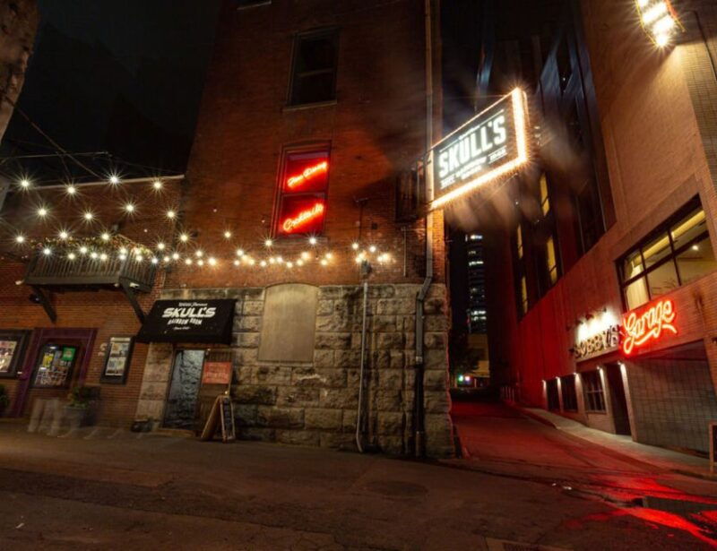 nashville-ghosts-boos-and-booze-haunted-pub-crawl-3