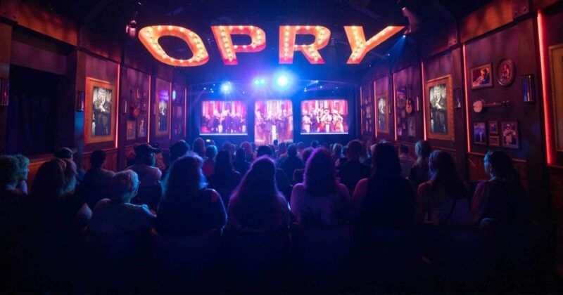 nashville-grand-ole-opry-backstage-tour