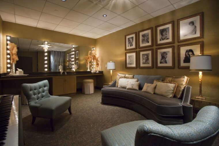 nashville-grand-ole-opry-backstage-tour