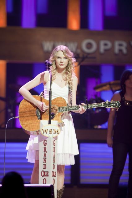 nashville-homes-of-the-stars-narrated-bus-tour