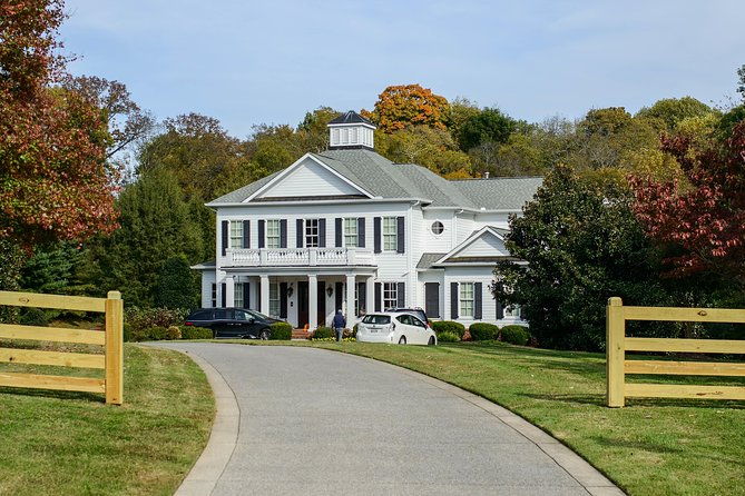 nashville-homes-of-the-stars-narrated-bus-tour-with-30-celebrity-homes