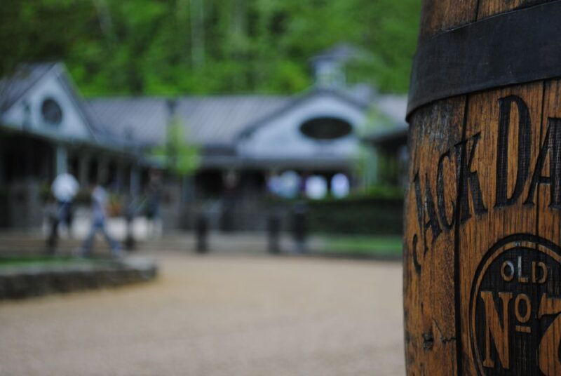 nashville-jack-daniel-distillery-day-trip-with-tastings