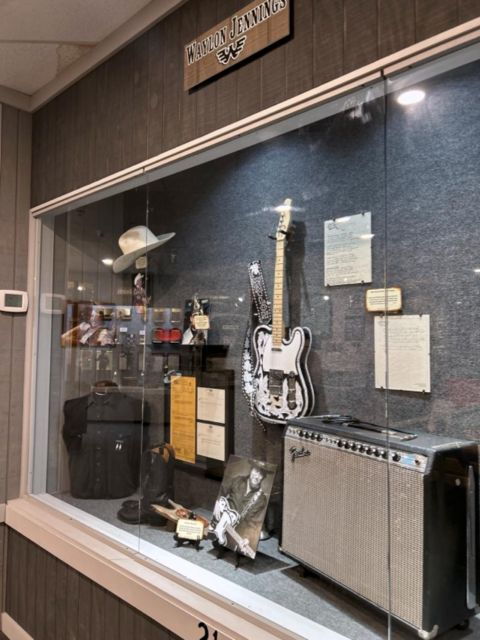 nashville-legends-of-country-music-museum-entry-ticket