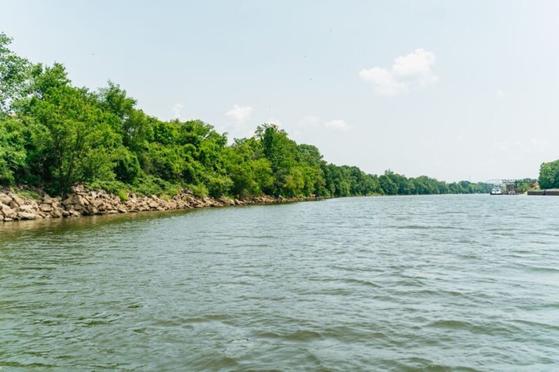 Nashville: Pontoon Party Cruise with a Captain - Who Will Love This Cruise?