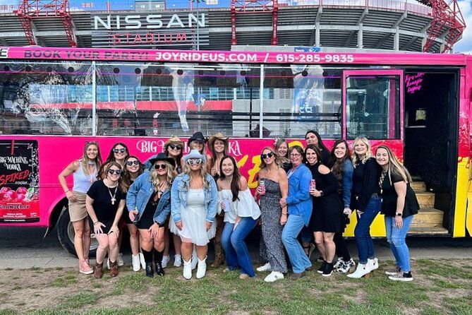 nashville-public-party-bus-with-bartender-and-dj-21