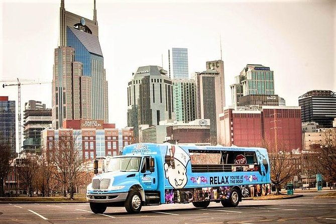 nashville-public-party-bus-with-bartender-and-dj-21