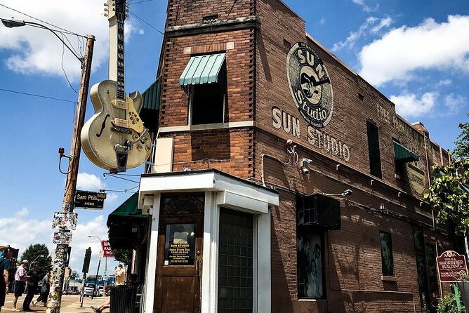 nashville-to-memphis-graceland-day-trip
