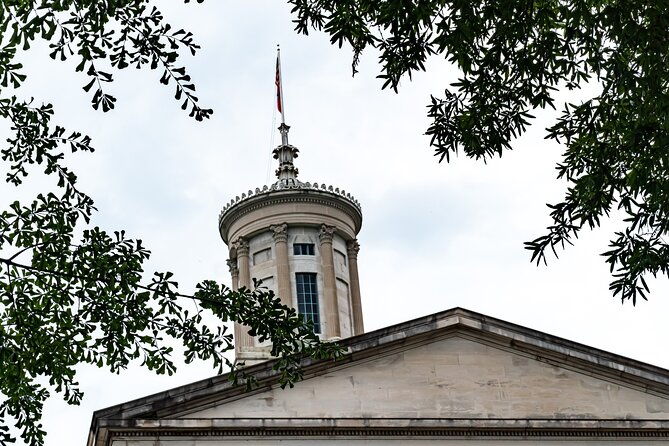 nashvilles-downtown-discovery-a-walk-through-music
