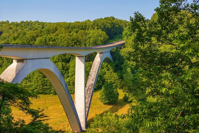 natchez-trace-parkway-self-guided-driving-audio-tour