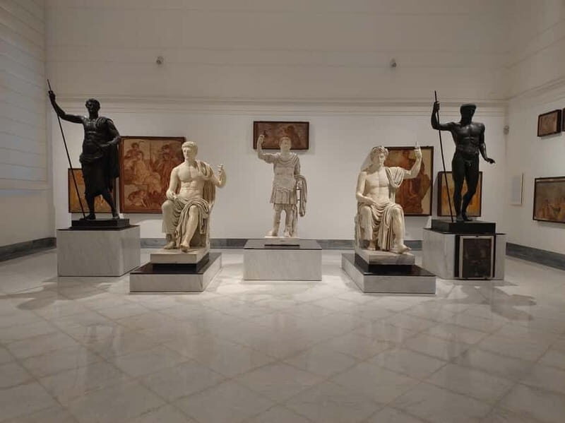 National Archaeological Museum synchronized audioguided tour without QR or app - FAQ