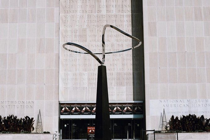 national-archives-american-history-museum-tour-semi-private
