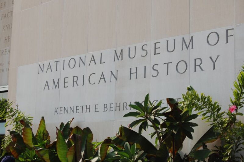 national-archives-museum-of-american-history-guided-tour