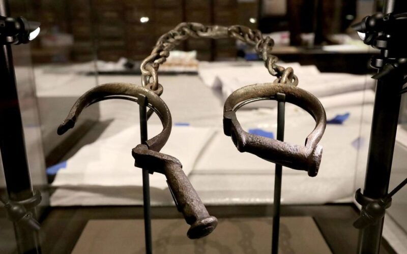 national-archives-museum-of-american-history-guided-tour