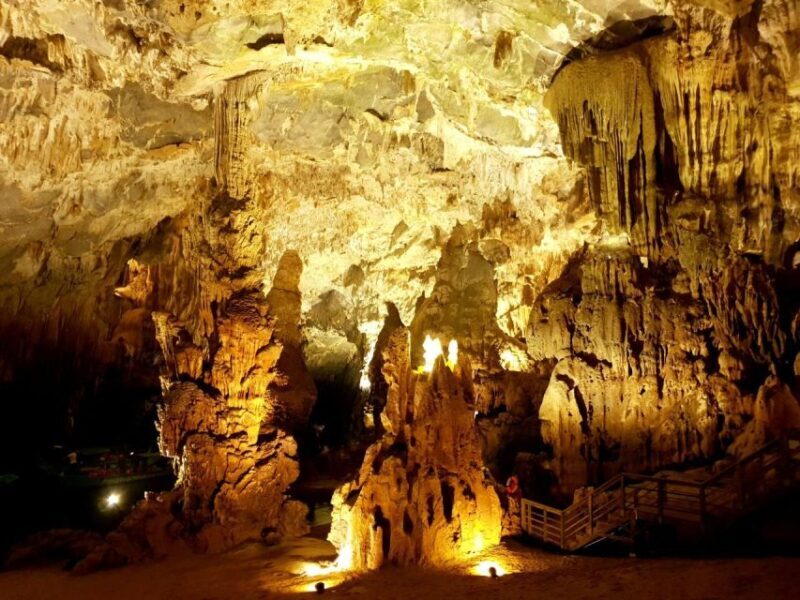 National Park- Paradise Cave & Dark Cave - Adventure and Relaxation in Dark Cave
