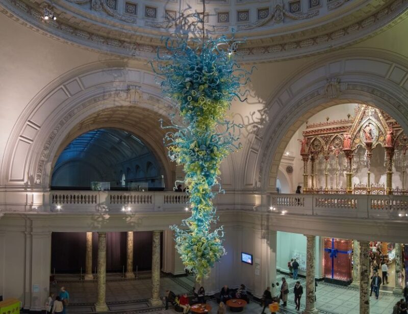 Natural History Museum e Kensington Garden - Exploring the Natural History Museum