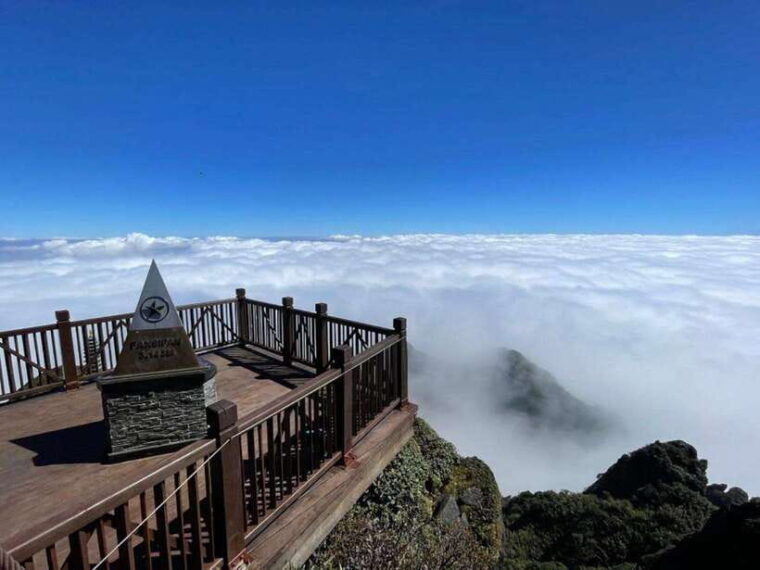 natural-the-1d-fansipan-peak-hmongsisterhousetrekking