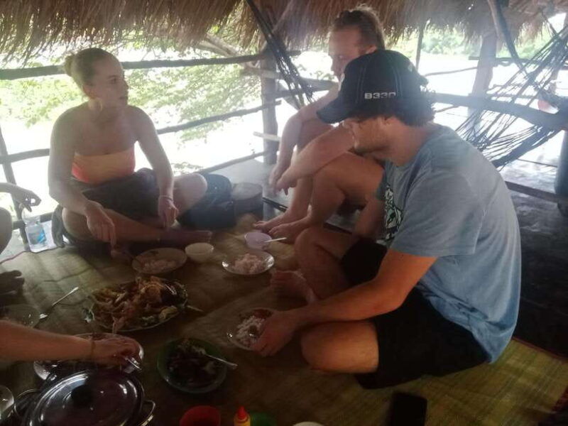 natural-tour-to-pepper-farm-cave-lake-included-lunch