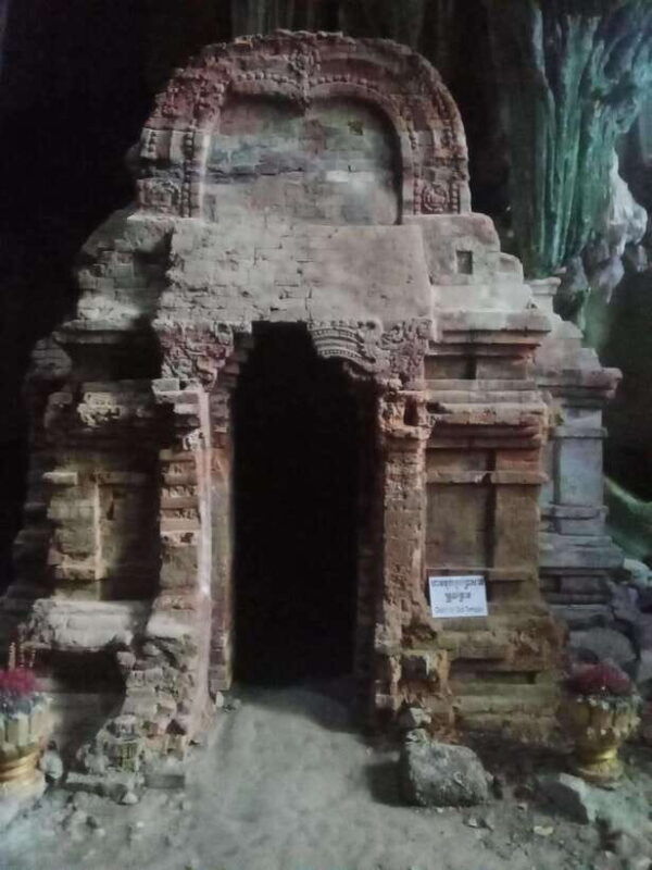 natural-tour-to-pepper-farm-cave-lake-included-lunch