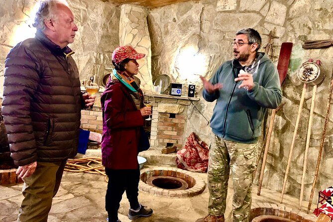 natural-wine-tour-to-kartli-region-lunch-wine-tasting-at-andro-barnovi