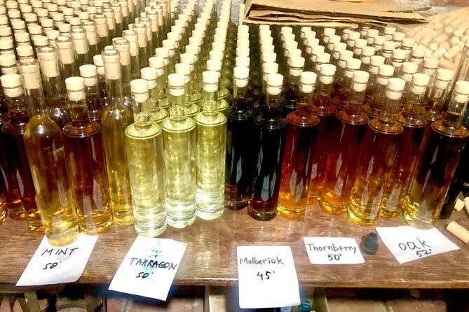 natural-wine-tour-to-kartli-region-lunch-wine-tasting-at-andro-barnovi