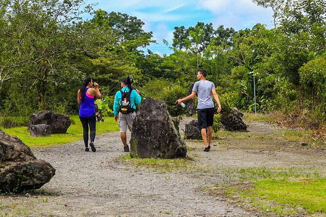 natwell-pack-volcano-hike-fortuna-waterfall