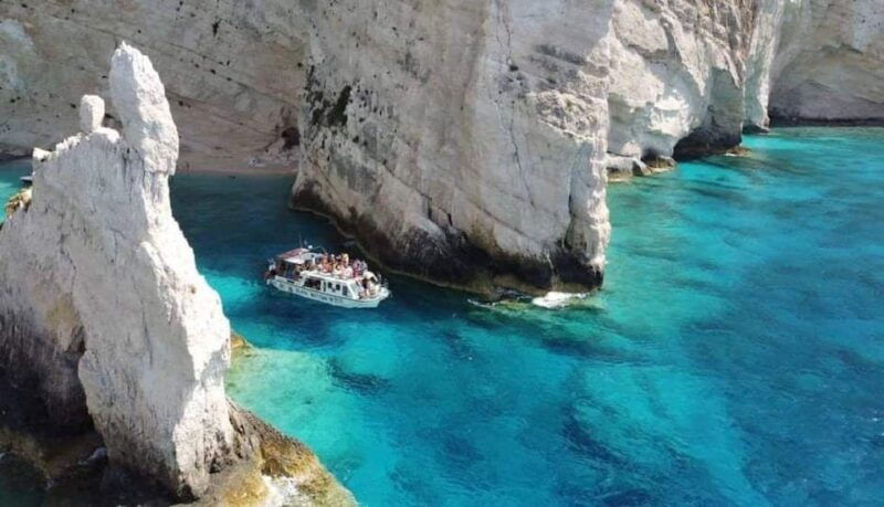 navagio-bay-white-beach-west-coast-porto-vromi-anafonitria-2