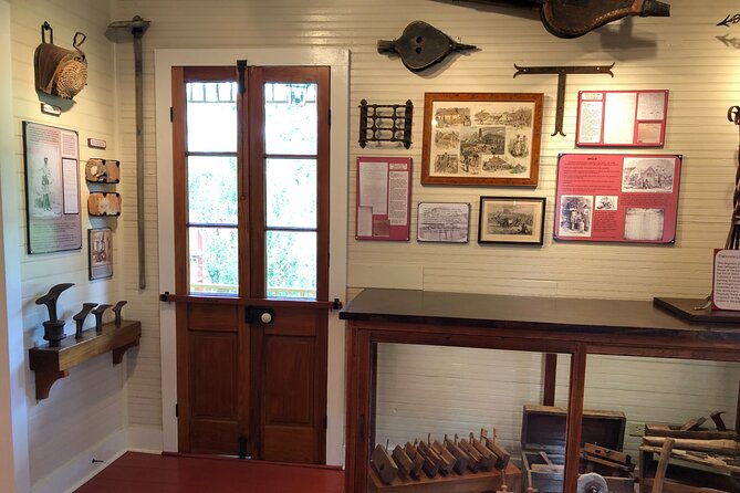 nawlins-luxury-laura-plantation-tour-w-transportation