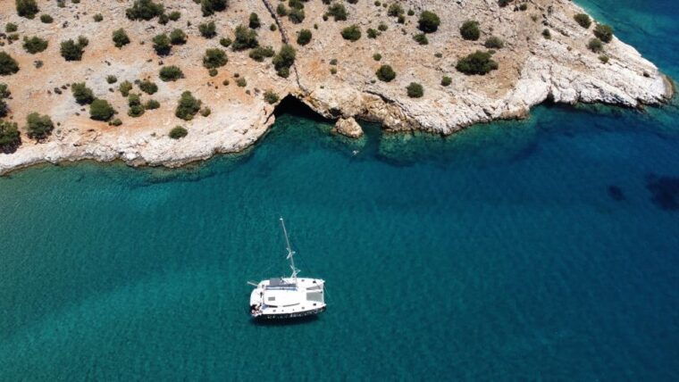 naxos-catamaran-cruise-with-lunch-drinks