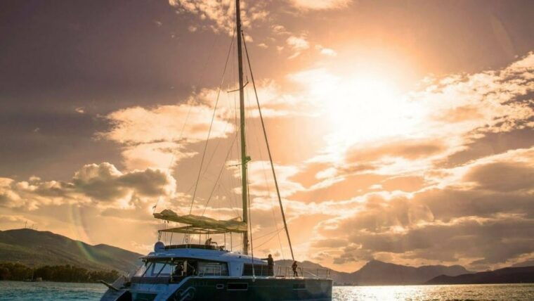 naxos-catamaran-cruise-with-lunch-drinks