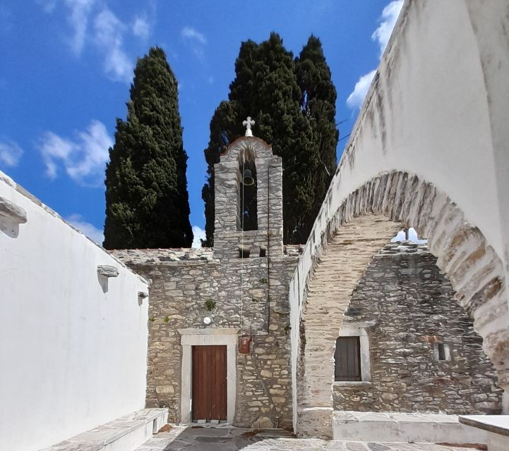 naxos-countryside-hike-among-villages-byzantine-churches