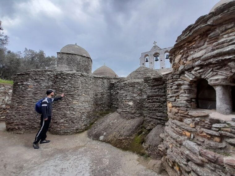 naxos-countryside-hike-among-villages-byzantine-churches