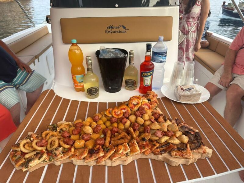Naxos: Cruise on Isola Bella with swimming, fruit & prosecco - The Guides and Customer Service