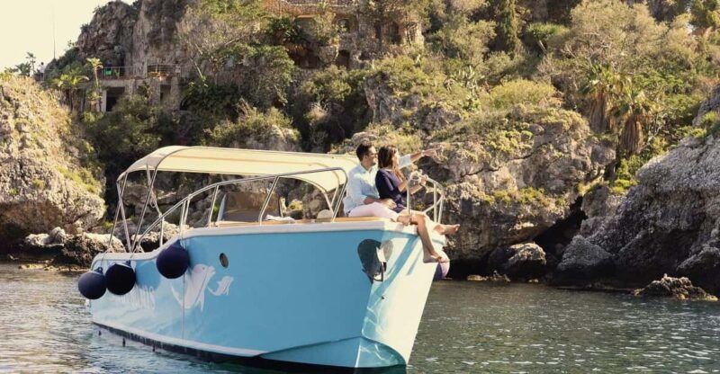 naxos-cruise-on-isola-bella-with-swimming-fruit-prosecco