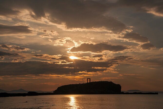 naxos-old-town-castle-portara-sunset-tour-with-expert-guide