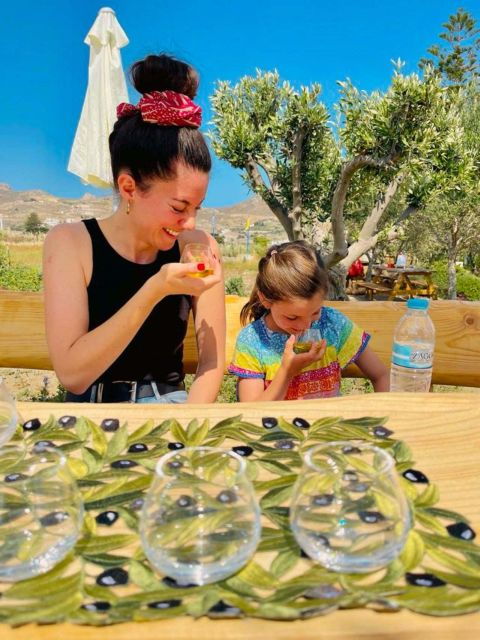 naxos-olive-oil-tasting-baking-at-eggares-olive-press