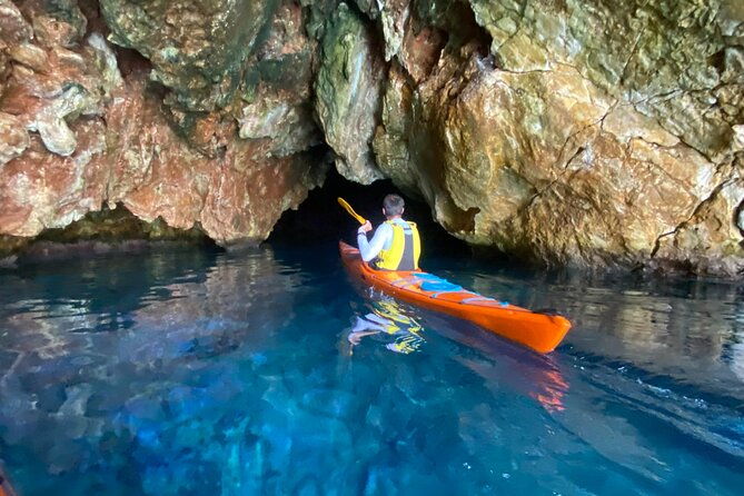 naxos-rhina-cave-sea-kayaking-tour