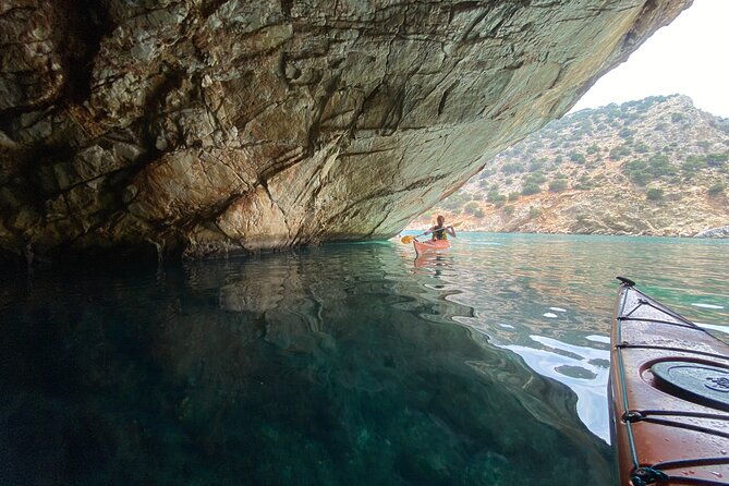 naxos-rhina-cave-sea-kayaking-tour