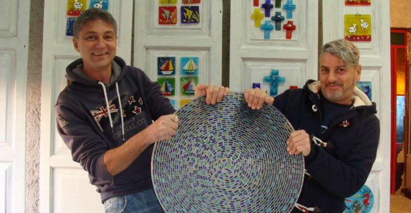 naxos-workshop-fusing-glass-in-galanado