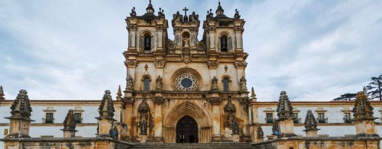 nazare-alcobaca-and-obidos-day-trip-with-hotel-pickup