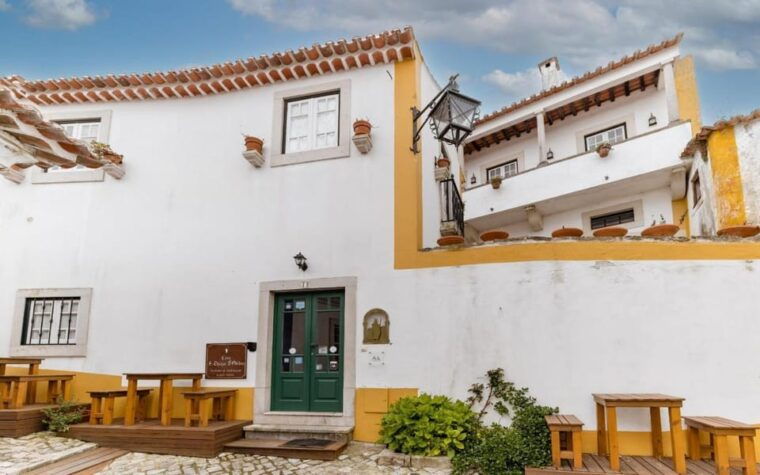nazare-alcobaca-and-obidos-day-trip-with-hotel-pickup