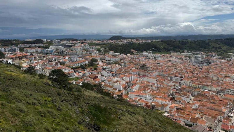 Nazaré in depth: History, panoramas, and flavors - Starting at the Beach: The Heart of the Town