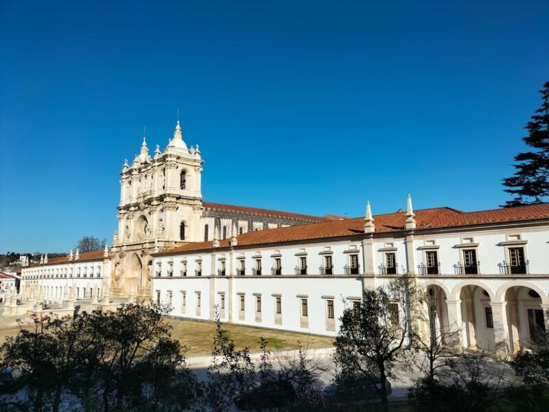 nazare-obidos-alcobaca-full-day-private-tour-from-lisbon