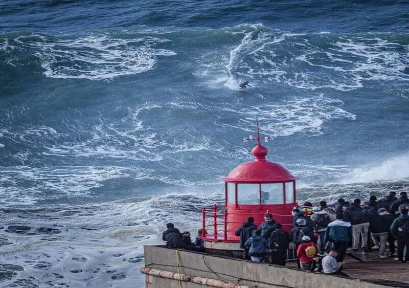 Nazaré: The Giant Waves Surf Experience - Key Points