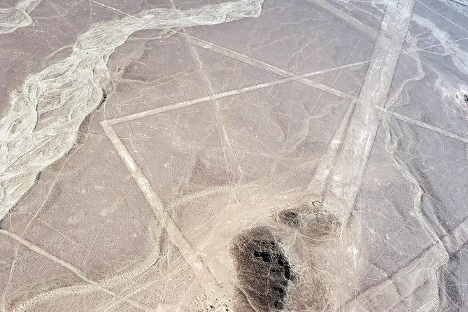 nazca-and-palpa-lines-one-hour-flight
