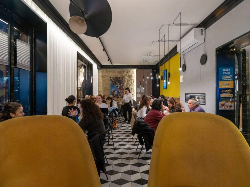 neapolitan-coffee-tasting-experience-with-pastries