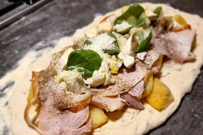 neapolitan-doc-pizza-class-and-cooking-in-a-wood-oven-at-a-locals-house