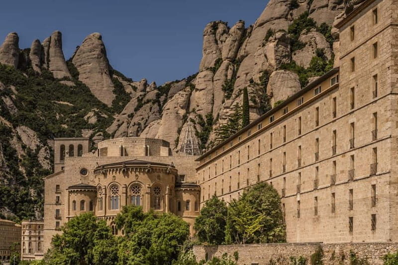 Near Barcelona: Montserrat 360º Two Days Trekking - Key Points  