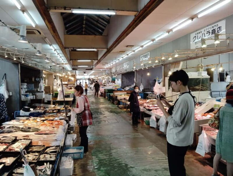 Near KIX: Fishing Market Tour with Local Guide - An In-Depth Look at the Fishing Market Tour