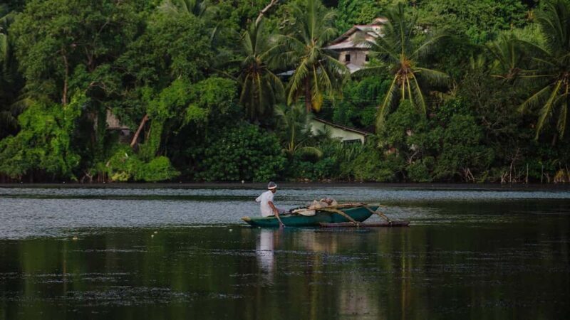 Negombo: Kayaking in the Lagoon - Exploring Negombo Lagoon by Kayak